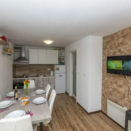 Dalmatinska Kuca Blanka Сasa de vacaciones *